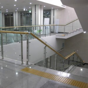 railing kaca